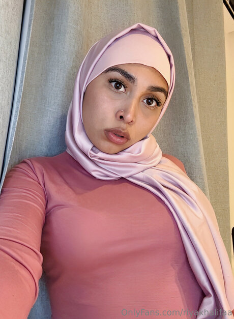 Riyakhalifaa star porn pictures