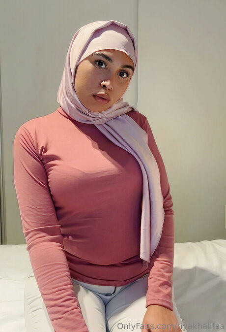 Riyakhalifaa model xxx galleries