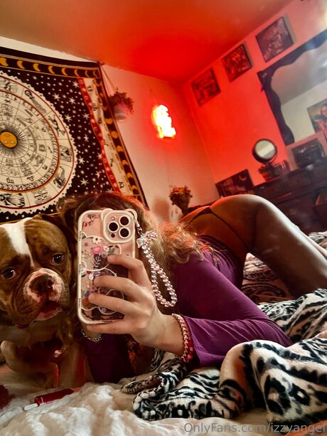 Izzyangel star perfect pic