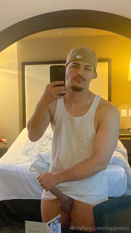 Biggielocs nude star pics