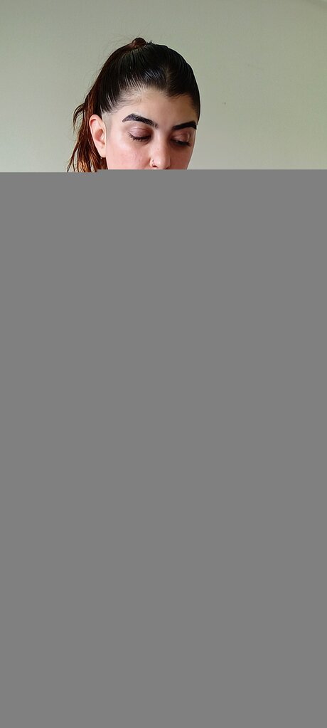 Tellmelucy actress picture