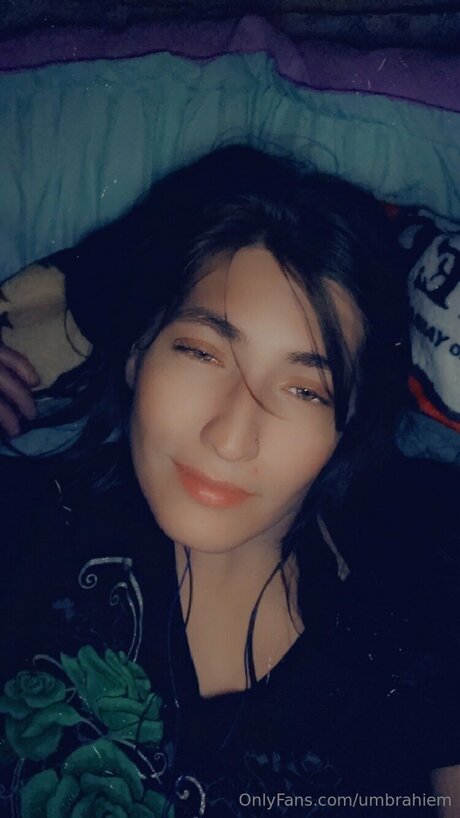 Umbrahiem pornographic model img