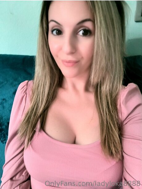 Ladyloka8888 sexy star img