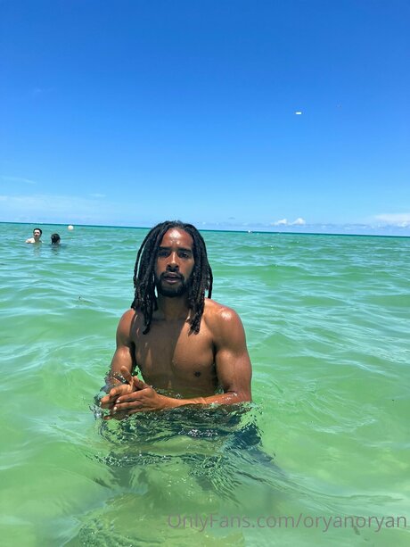 Oryanoryan Quick photo