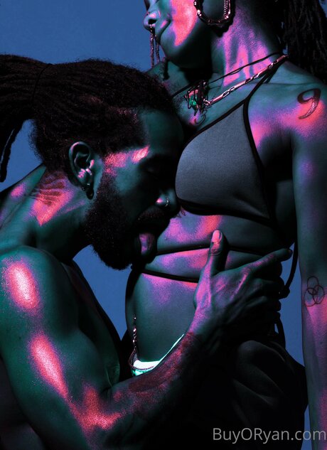 Oryanoryan pornstar high quality photo