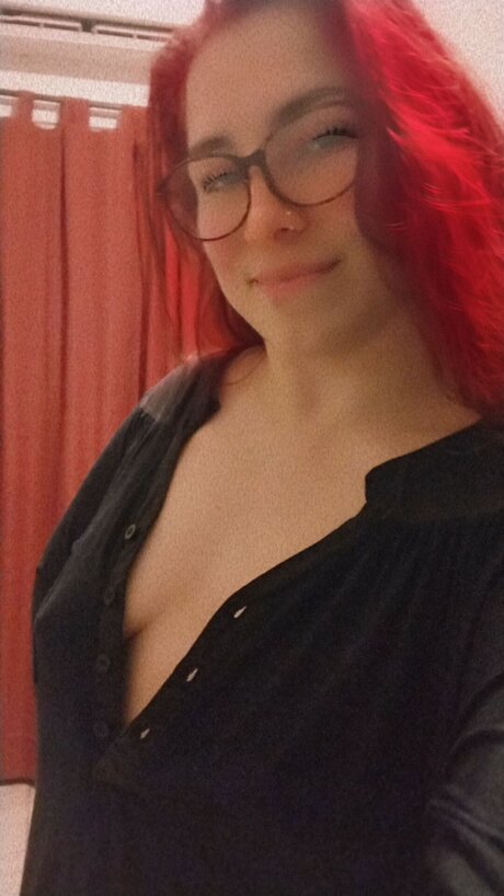 Selenaonfire sex pornstar img