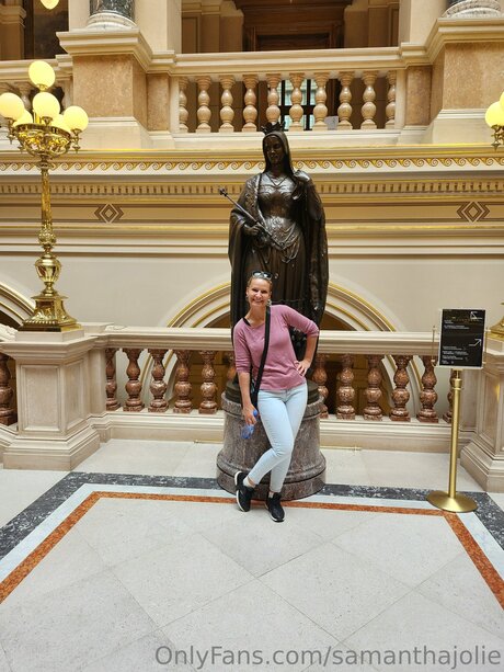 beautiful face onlyfans free gallery