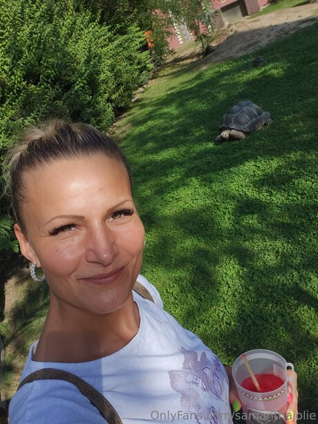 Samanthajolie star free photos