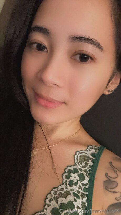 Jasminjade69 beautiful model pic