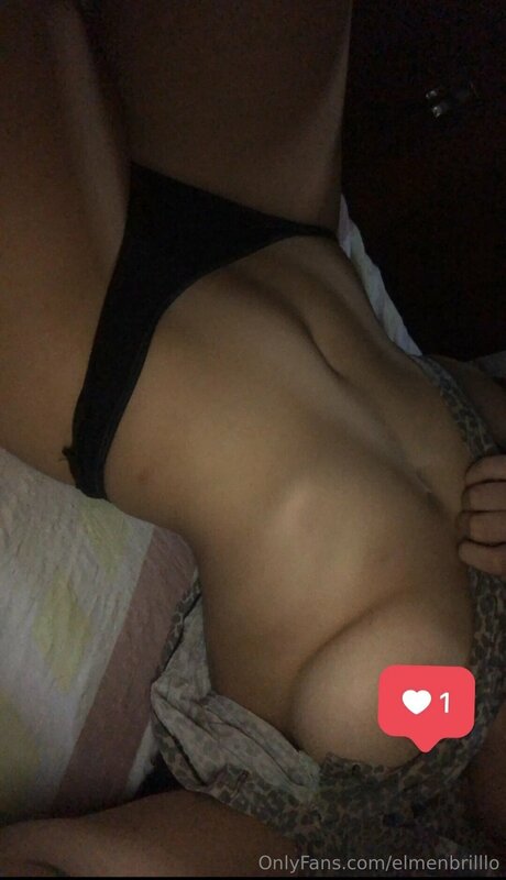 Elmenbrilllo hot model pics