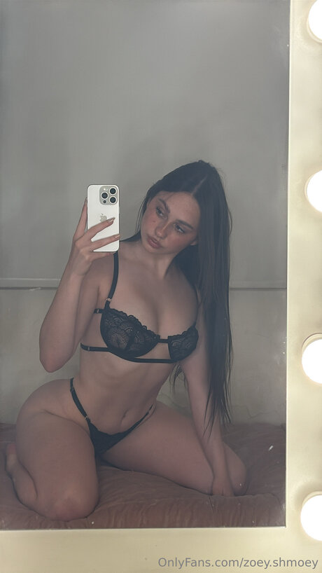 Zoey Shmoey pornstar sexy archive