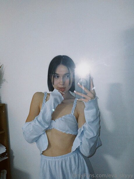 Eva Skyyy perfect model pics