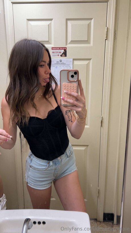 Deanna Nicole star beautiful photo