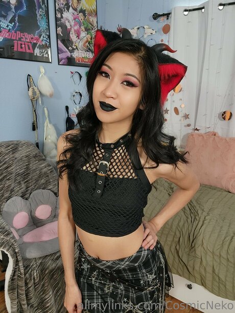 Cosmicneko erotic star pic