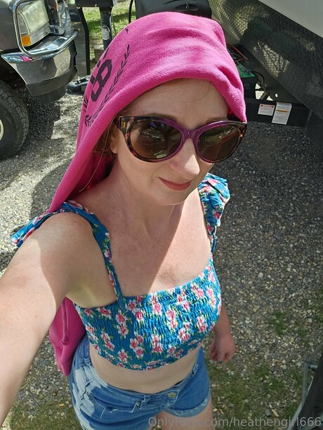 Heathengirl666 model beautiful photo