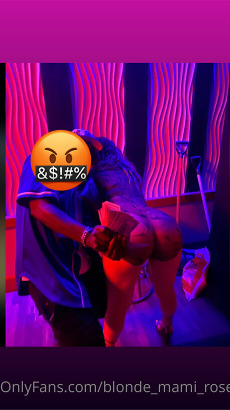 Blonde Mami Rose nudes star galleries
