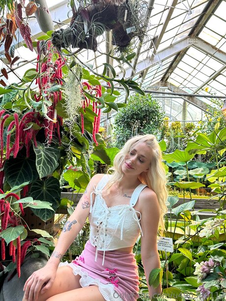 Lolalyy pornstar hot photos