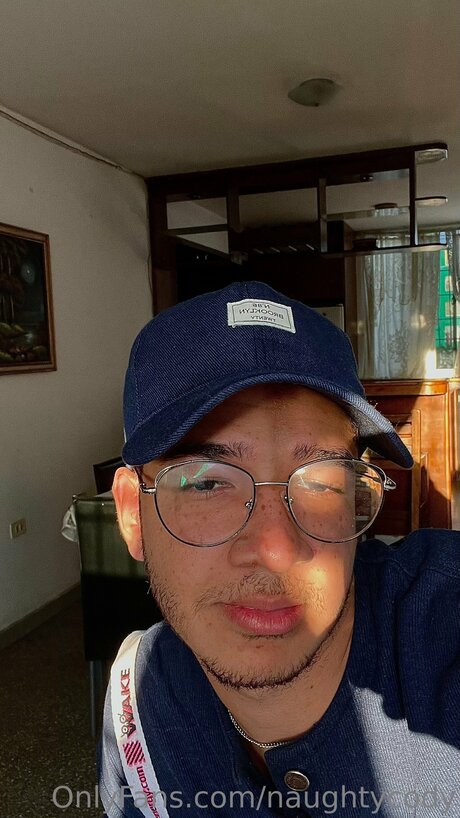 Naughtycody xxx model photo