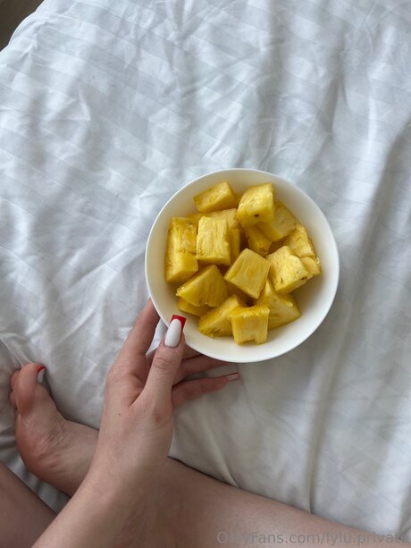 Lily Karamelka xxx model image