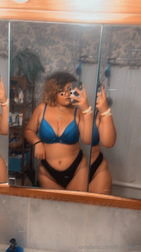 Bloodxbags beautiful model image