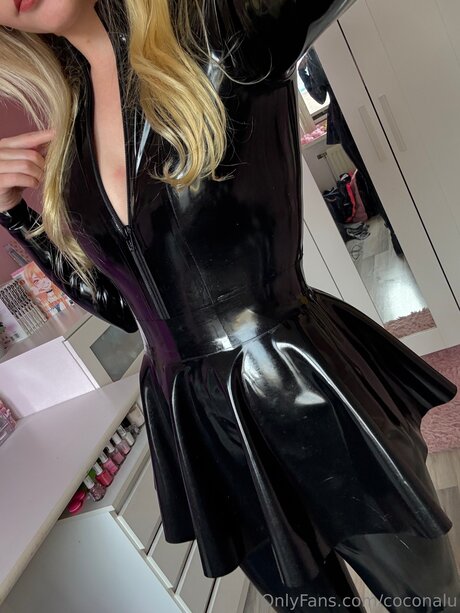 Coconalu model beautiful galleries