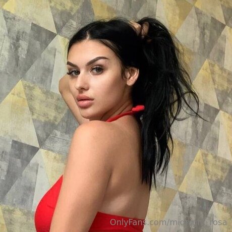 Sexible beautiful actress img