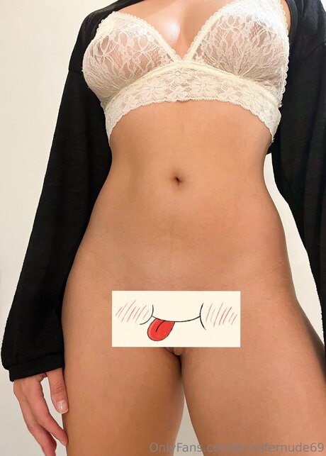 Jennifernude69 pornstar nude images