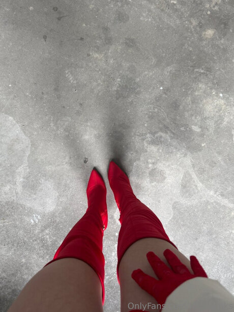 Lolly Kinks porn star picture