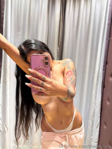 Theemiluna model free img