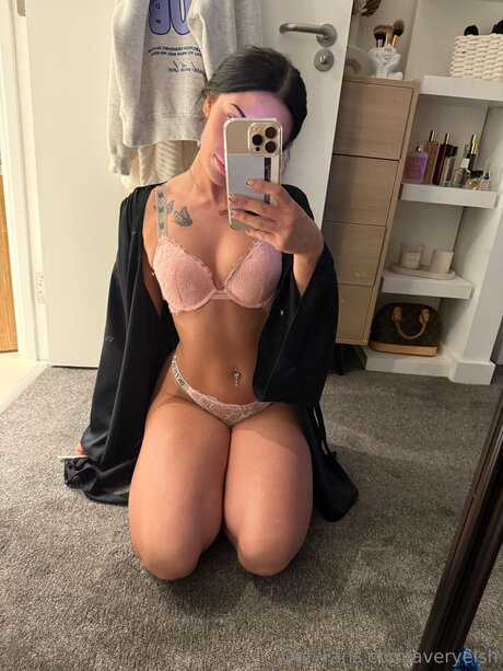 Averyelsh top star pictures