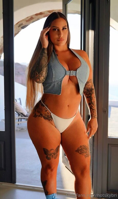 Notskybri star photos