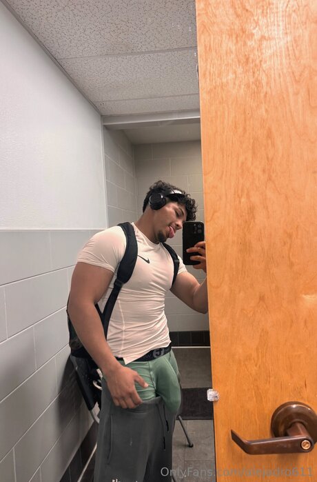 Alejadro611 star best galleries