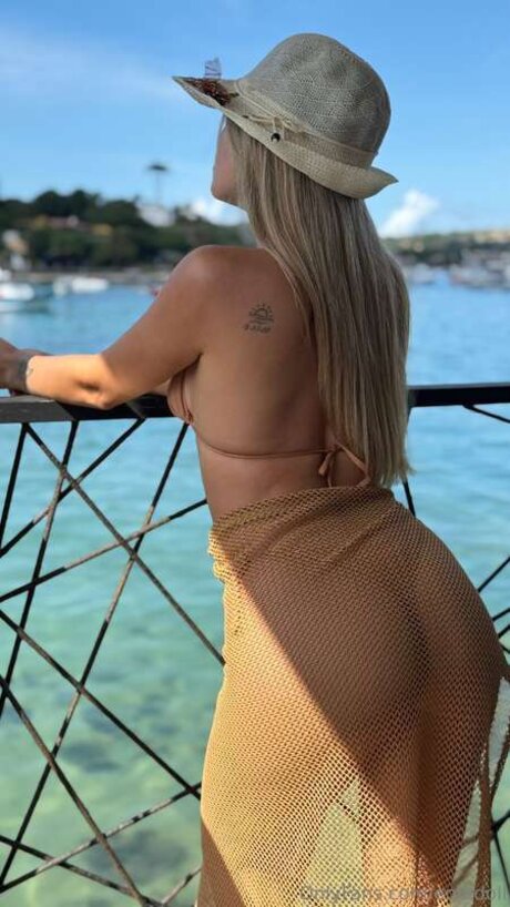 Emadoll free actress images