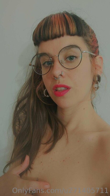 Siestitaymimos model pornographic photos