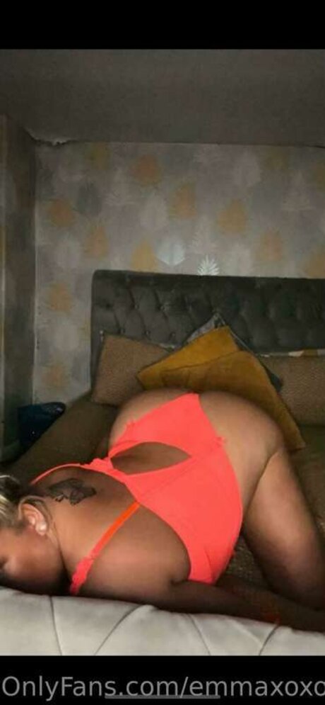 Emmaxoxo31 naked model photos