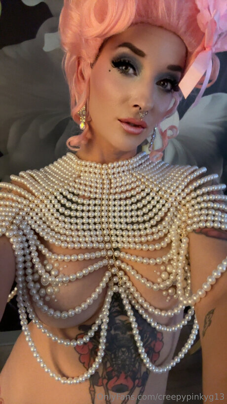 Creepypinkyg13 art actress pic