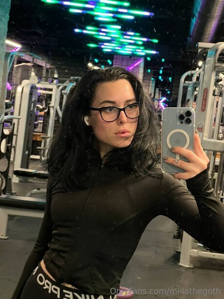 Millathegoth sexy star photos