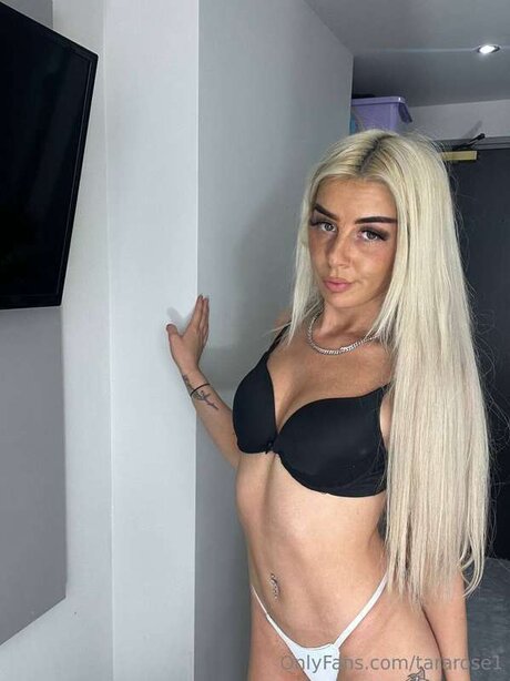Tararose1 nude star img