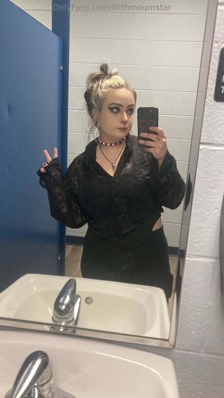 mature asian onlyfans porno image