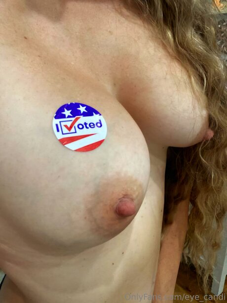 Eye Candi star hot pic