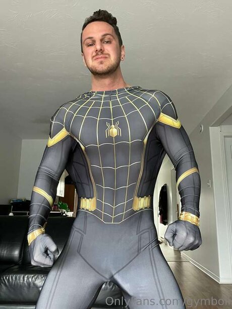 Gymboii pretty model photo