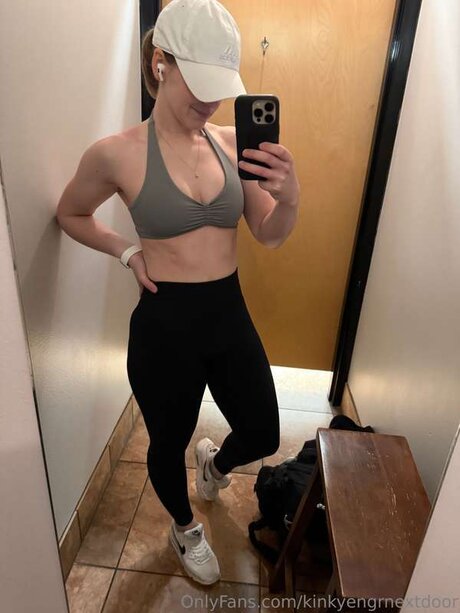 Kinkyengrnextdoor sexy actress archive