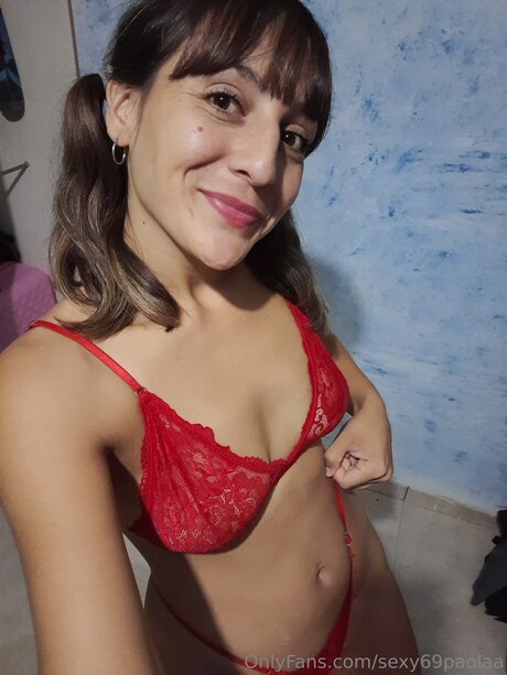 Sexy69paolaa sex model gallery