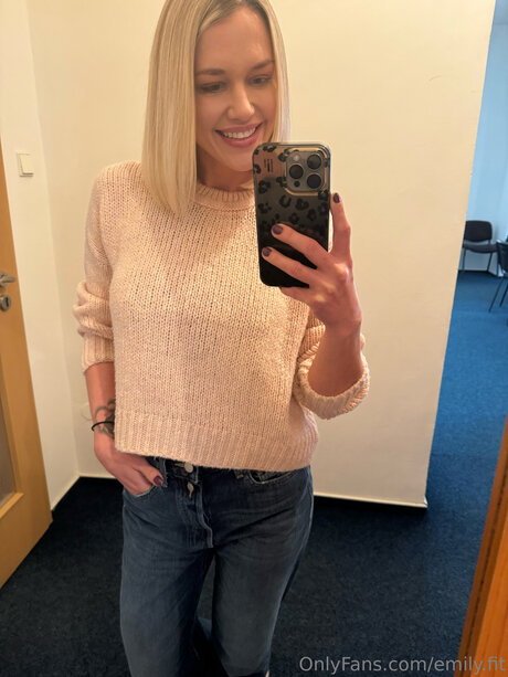 Emily Andersen erotic pornstar picture