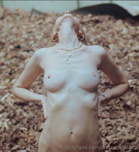 Corina Burlacu model photo