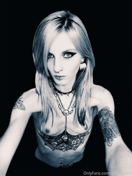 Daisyluvme high quality actress picture