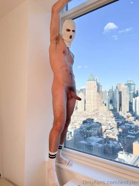 Leotyler art pornstar pictures