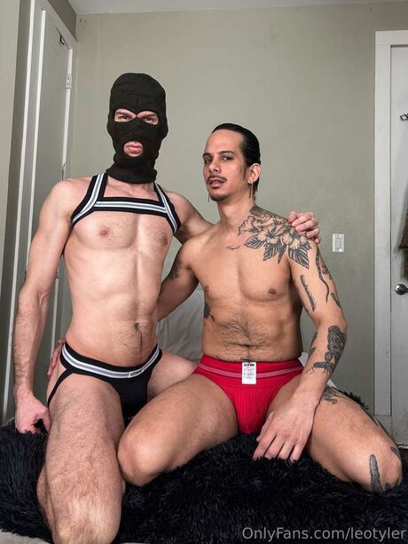 Leotyler hot model photo