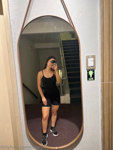 Camile2303 pornographic actress pictures