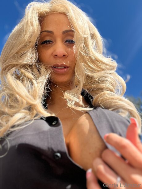 Glorialamour perfect model images